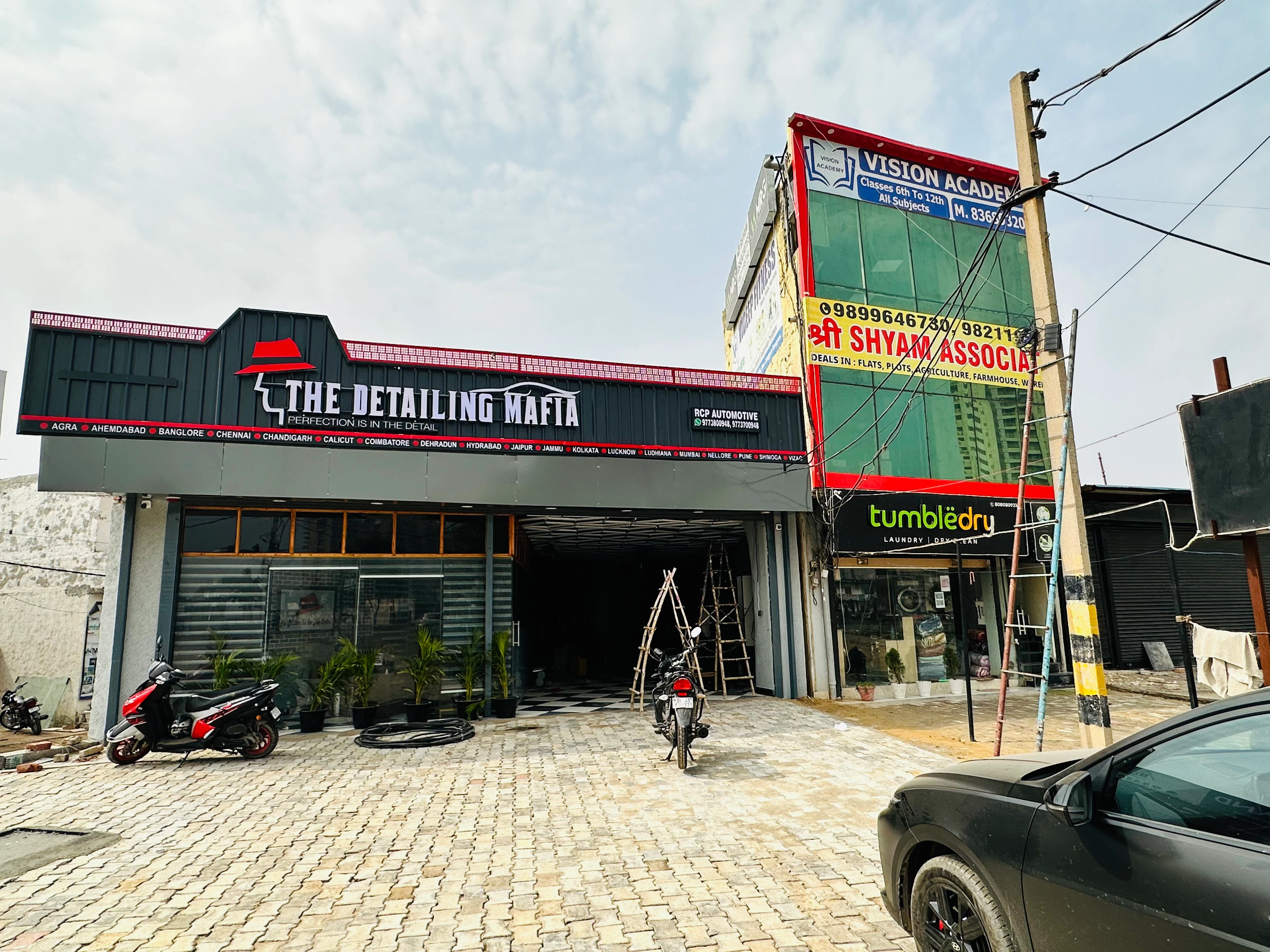 Car Detailing Service in Dwarka-Expressway